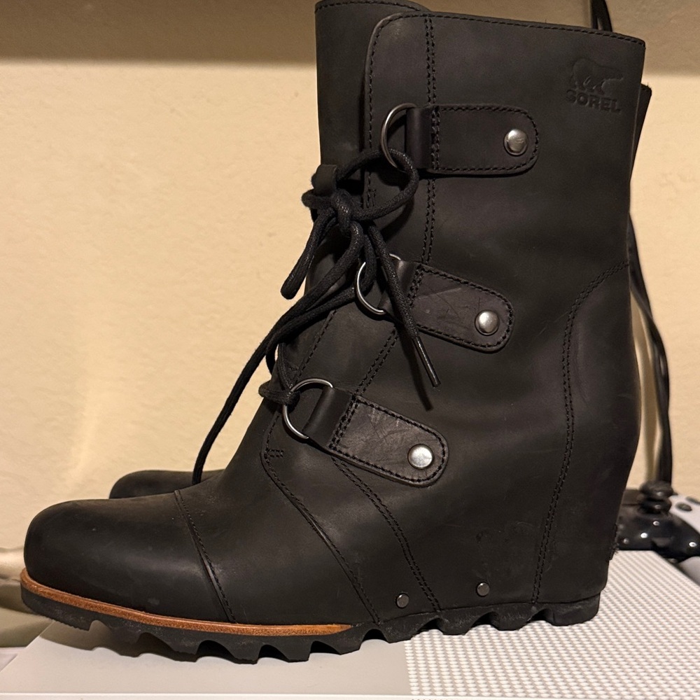Sorel Black Lace Up Wedge Boots